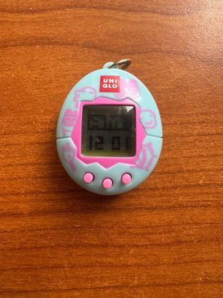 Tamagotchi Mini Uniqlo 2004 Bandai