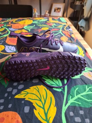 Zapatillas Nike Futbol Kylian Mbappé Moradas