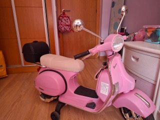 Moto eléctrica infantil rosa
