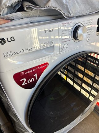 Lavadora Secadora LG ThinQ 9kg/6kg