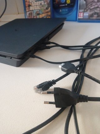 Console PS4 (PlayStation 4) + 3 Giochi