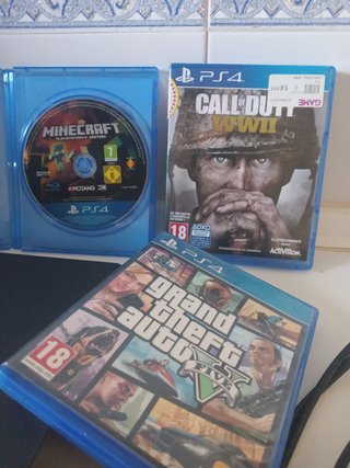 Console PS4 (PlayStation 4) + 3 Giochi