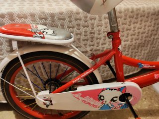 Bicicleta niña roja con cesta hasta 7 años