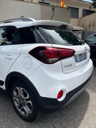 HYUNDAI  i20 Active 1.0 TGDI 74 kw 60.800 KM