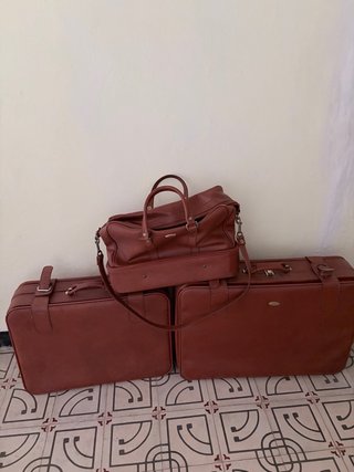 Maletas de viaje de cuero marrón