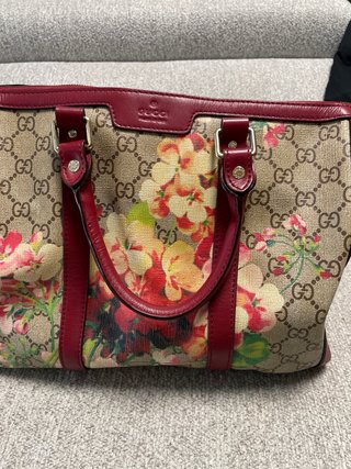 Borsa Gucci GG Supreme Floral non originale