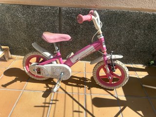 Bici aprendizaje niña rosa