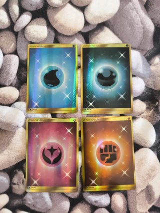 Álbum y cartas Pokémon