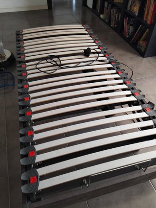 Cama articulada metálica