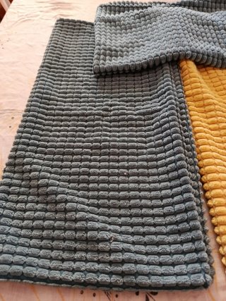Cojines Ikea Azul y Amarillo