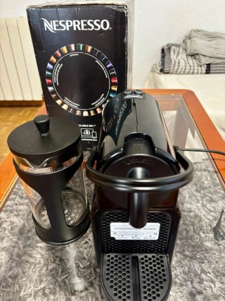 Cafetera Nespresso Inissia DeLonghi