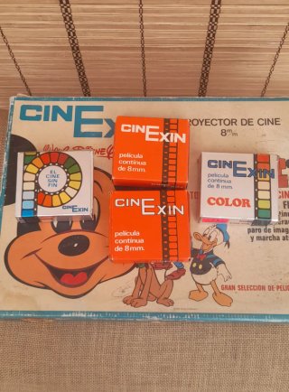 Proyector Cinexin 8mm + 4 Películas
