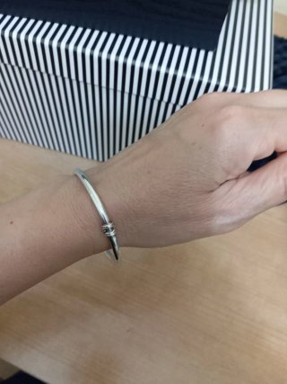 Pulsera rígida de plata
