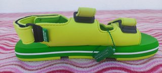 Sandalias Benetton T39 + Mochila Edición Especial