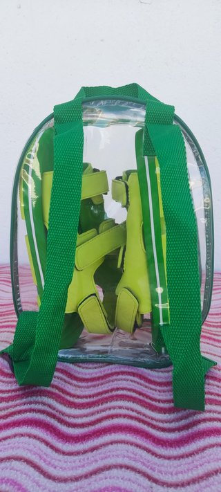 Sandalias Benetton T39 + Mochila Edición Especial