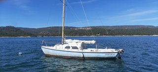 Velero matrícula británica. También cambio