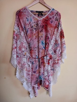 Vestido kimono floral encaje talla única