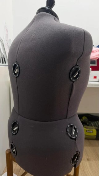 Maniquí Diana gris ajustable