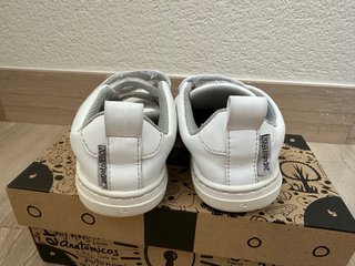 Colegiales blancos Zapato Feroz T25