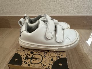 Colegiales blancos Zapato Feroz T25