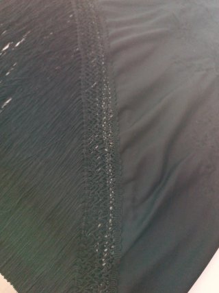 Mantón de Manila bordado negro