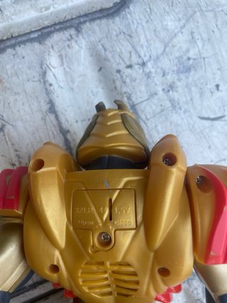 Action Figure Vintage Gold Red