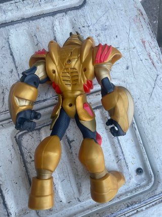 Action Figure Vintage Gold Red