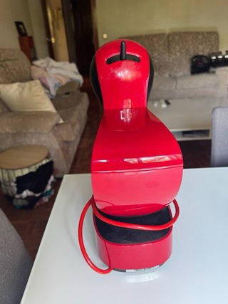 Cafetera Dolce Gusto Roja