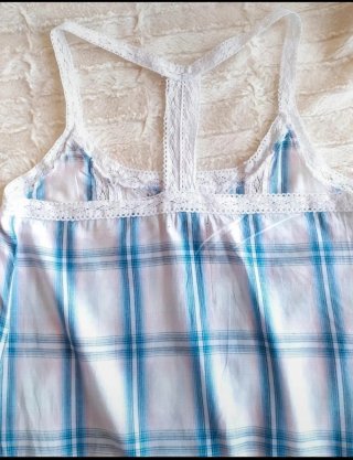 Blusa vintage tirantes con encaje
