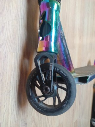 Patinete One Option Barcelona Rainbow