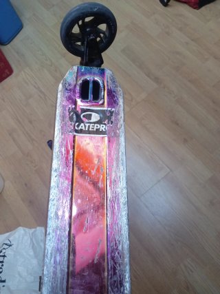Patinete One Option Barcelona Rainbow
