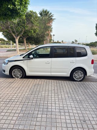 Volkswagen Touran 2014