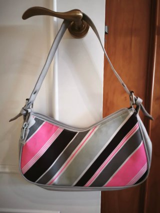 Bolso Reebok rayas rosa y gris
