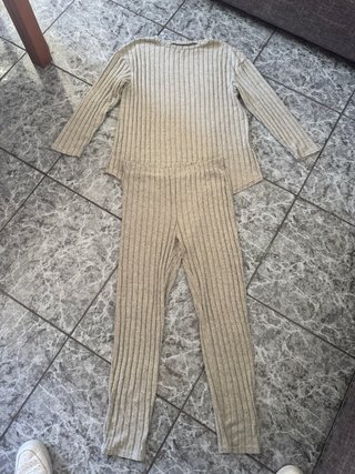 Conjunto Top y Pantalón Beige