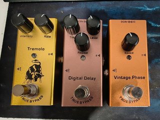 Lote 3 Pedales Guitarra: Tremolo, Delay, Phaser