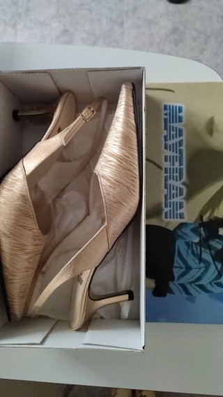 Zapatos de tacón Mayfran dorados