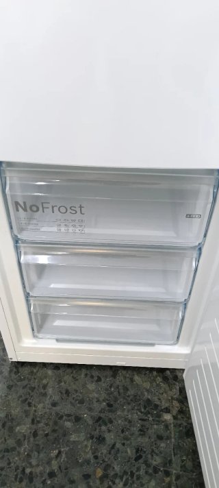 NEVERA COMBI BOSCH NO FROST ENERGÍA A+