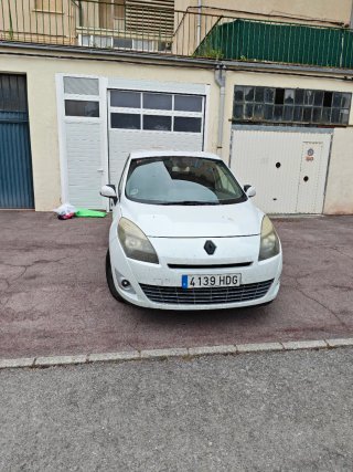 Renault Grand Scenic 2011