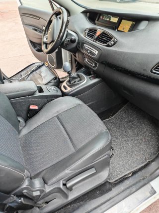 Renault Grand Scenic 2011