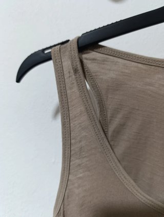 Camiseta tirantes mujer marrón