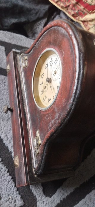 Reloj despertador antiguo de mesa