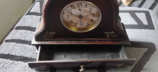 Reloj despertador antiguo de mesa