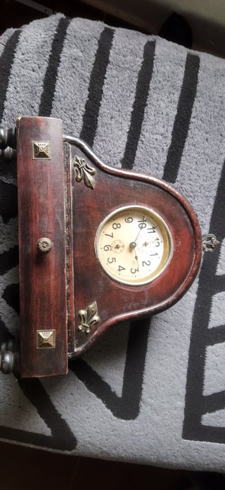 Reloj despertador antiguo de mesa
