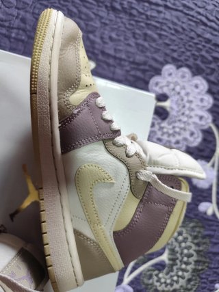 Nike Air Jordan 1 Mid, talla 36