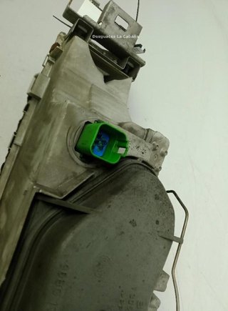 Ford 20937225 1056277 faro derecho mondeo ii sedan