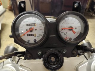Daelim Roadwin 125 FI Blanca y Negra