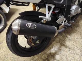 Daelim Roadwin 125 FI Blanca y Negra