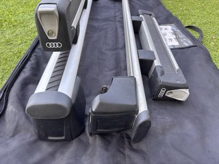 Portaesquís Audi Q5 Originales - barras + Funda