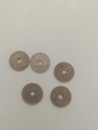 5 Monedas 50 Céntimos diferentes estrellas