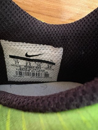 Botas de fútbol Nike niño Talla 35